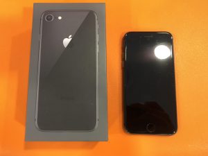 iPhone8(64GB)買取させていただきました！【札幌4丁目プラザ店】