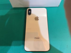 iPhone XS（アイフォン）512GB　買い取りました！！【モバトル新宿PePe店】