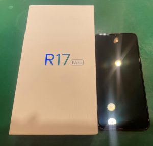 OPPO R17 Neo 4000円で買い取りしました！android端末の買取も【モバトルココリア多摩センター店】で！