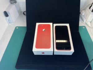 iPhone8（アイフォンエイト）の256GBを8000円で買い取らせて頂きました。スマホ売るなら【モバトルココリア多摩センター店】をご利用ください！