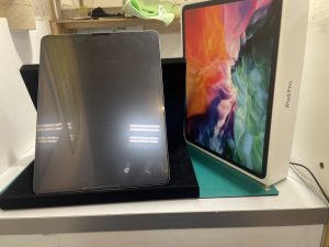 iPad Pro12.9（アイパッドプロ）第4世代を55500円で買い取らせて頂きました！中古端末売るなら【モバトルココリア多摩センター店】をご利用ください！