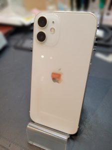 iPhone 12 mini(アイフォン)の買取を行いました！スマホの買取ならモバトルなんばウォーク店にお任せください！【大阪なんばウォーク店】