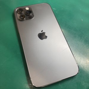 背面割れでも大丈夫!iPhone12pro(アイフォン)高価買取はモバトル池袋P'パルコ本店へ！