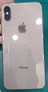 iPhoneXS(アイフォンXS) 256GB ゴールド　Cランク品iPhoneXS高価買取【モバトル テラスモール湘南店】