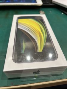 まだまだいくよ！iPhone SE2 64GB！買取依頼！【モバトル熊本ゆめタウン光の森店】