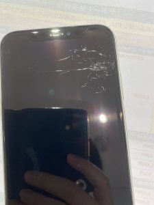 画面に傷があっても高価買取!iPhon11買い取りました。【モバトル仙台PARCO2店】