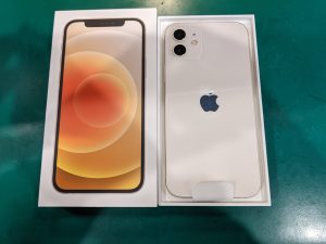 iPhone12(アイフォン)ホワイトの買取りを致しました　【モバトルペリエ千葉店】