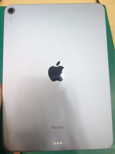 iPadAir5 (アイパッドエア5) 64GB パープル 等も買い取り行ってます！iPhone高価買取【モバトル テラスモール湘南店】