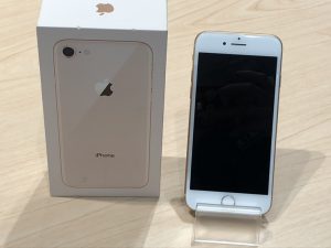 長野市のお客様よりiPhone(アイフォン)8の買取をさせて頂きました！【モバトルイオンモール松本店】