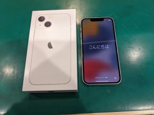 iPhone13miniスターライトの買取りを致しました　【モバトルペリエ千葉店】