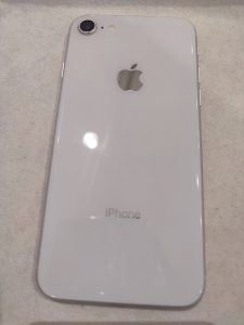 iPhone8 64GBの買取を行いました！【モバトル横浜戸塚モディ店】