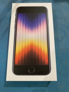 新品未開封!発売間もないiPhoneSE(アイフォンエスイー)買取ました!【モバトル仙台PARCO2店】