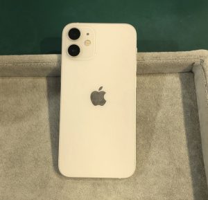 タッチ不良のiPhone12mini(アイフォントゥエルブミニ）買取します！「モバトルココリア多摩センター店」