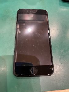 iPhoneSE2、買い取ります！ご依頼ありがとうございます！【モバトル熊本ゆめタウン光の森店】