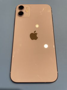 iPhone11 SIMフリー256GB Bランク品を買取いたしました！【福岡天神地下街店】