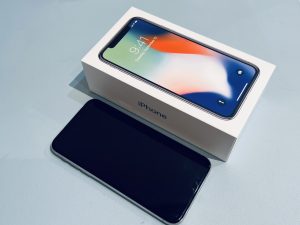 自宅で眠っていた背面の割れがあるiPhoneX(アイフォン)の買取をしました！買取ならモバトル水戸オーパ店へ！！