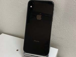 iPhoneXS(アイフォンXS)の買取査定ならモバトル新宿PePe店にお越し下さい！！！