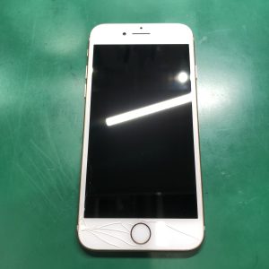 iPhone8（アイフォン8）のジャンク品買取をいたしました！壊れていても値段がつきます！【池袋P’パルコ本店】