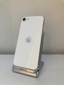 iPhoneSE 第2世代(アイフォンSE2/2020モデル)の買取ならモバトル新宿ぺぺ店へどうぞ✨