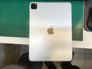 iPadPro 11インチ(第2世代)を買取いたしました。【モバトル京王聖蹟桜ヶ丘ショッピングセンターB館店】
