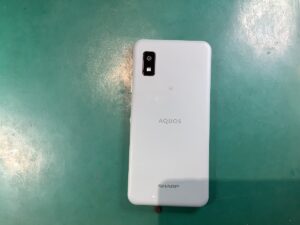 モバトル港北TOKYU S.C.店／AQUOS Wishを買取りいたしました。