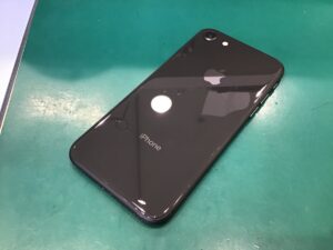 モバトル相模原店/iPhone 8を買取査定いたしました。