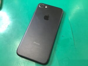 iPhone7(アイフォン)を買取査定いたしました。【モバトル秋津店】