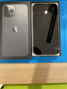美品iPhone13ProMax(アイフォン)中古の買取を行いました!【モバトル仙台PARCO2店】