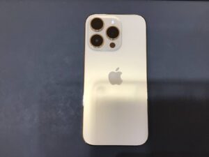 iPhone14Proを買い取り査定しました！【モバトルイーアス高尾店】