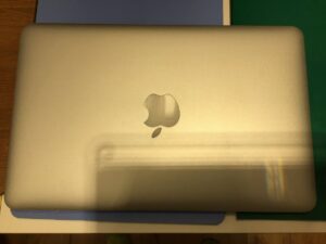 Macbook Air 11インチ(マックブック)を買い取り査定しました！【モバトルイーアス高尾店】