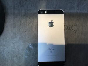 iPhoneSE第一世代の買取いたしました。【モバトル西八王子店】