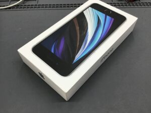 iPhone SE2(アイフォン)を買い取り査定しました！【モバトルイーアス高尾店】