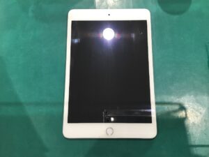 iPadmini4(アイパッドミニ)を買取いたしました。【モバトル錦糸町店】