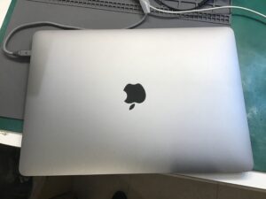 MacBookAir (マックブック)を買い取りさせていただきました！【モバトルセレオ甲府店です。】