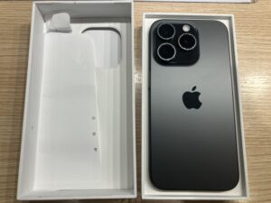 本日も使用済み美品のiPhone15Proの買取を行いました！【モバトル新宿PePe店】