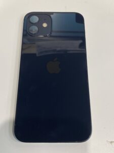 大人気のiPhone12を買い取りました！大人なブラック！【モバトルペリエ千葉店】