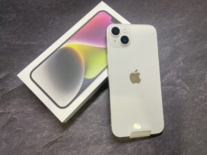 アイフォンフォーティーンプラス　中古品
