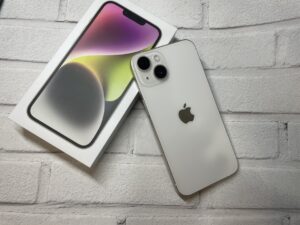本日は、少しだけ傷があるiPhone13（アイフォン)の買取を行いました！モバトルなんばウォーク店なら最短３０分で査定が完了します！【大阪なんばウォーク店】！