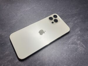 本日は、分割金が支払い途中のiPhone12Pro（アイフォン)の買取を行いました！モバトルなんばウォーク店なら最短３０分で査定が完了します！【大阪なんばウォーク店】！
