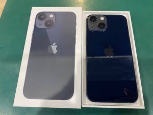 手のひらに収まるサイズ感！iPhone 13 mini 256GBをお買取いたしました！【モバトルペリエ千葉店】
