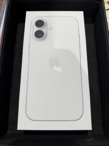 現行のiPhone最新シリーズ！iPhone 16の未開封品を買い取りました！高額買取なら、モバトル渋谷店へお越しください！