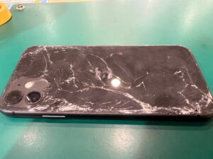 iPhone 11 故障品買取（アイフォン）2,000円でジャンクも買取！【モバトルペリエ千葉店】