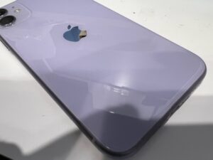 iPhone 11（アイフォーン イレブン）中古買取実績！SoftBank版を10000円で査定【ペリエ千葉】