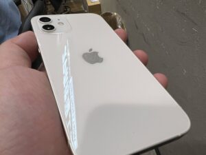iPhone 12（アイフォン）を18,000円で買取！中古ランクCでもOK【モバトルペリエ千葉店】