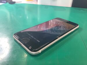 iPhoneSE第2世代(アイフォーン)の買取査定をさせて頂きました！モバトルマルイ錦糸町店です！