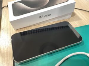 本日は、 iPhone 15 Pro ナチュラルチタニウム（アイフォン）の買い取りを行いました！【モバトル新宿ペペ店】