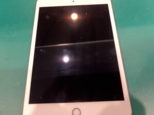 画面焼けありでもOK！iPad mini 5（アイパッドミニファイブ）中古買取11000円【モバトルペリエ千葉店】