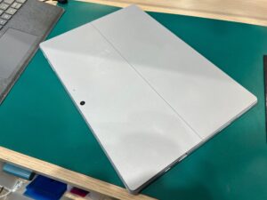 Surface Pro 7（サーフェスプロセブン）Cランク品を9000円で買取！キーボード付き！【モバトルペリエ千葉店】