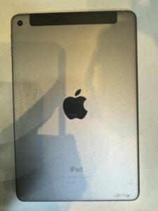Apple iPad mini4を買い取りさせていただきました！【モバトル荻窪タウンセブン店】