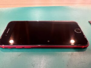 iPhone SE2（アイフォン エスイーツー）中古買取 7000円で高価買取！【モバトルペリエ千葉店】